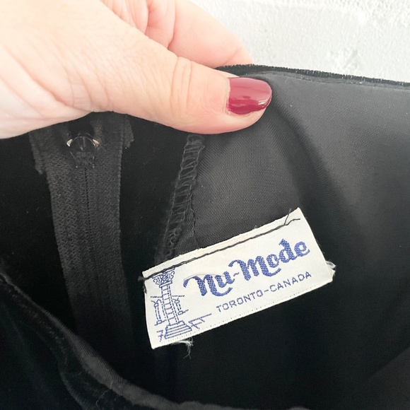 Vintage 80s Gown Strapless dress Black Velvet Velour Dark red iridescent skirt S - Picture 12 of 13